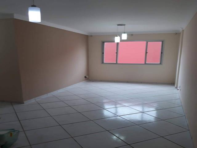 #596 - Apartamento para Venda em Santo André - SP - 2